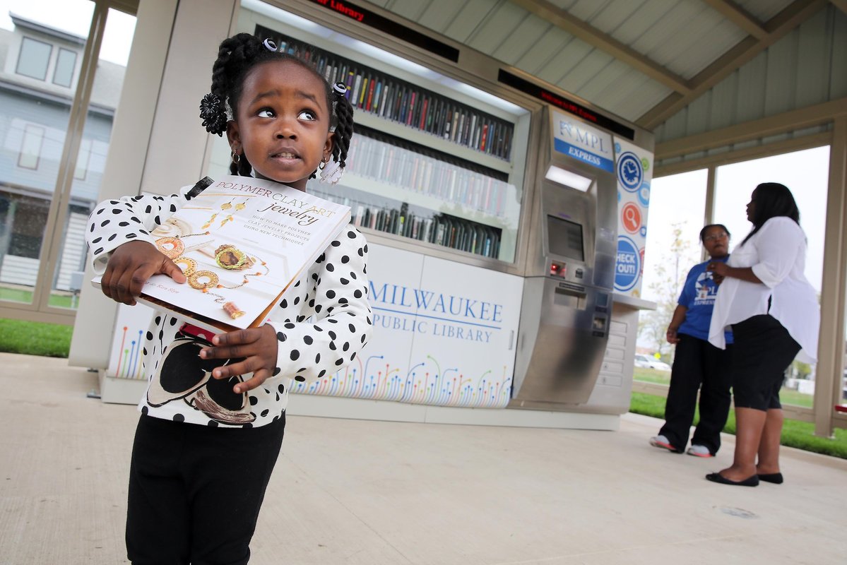 Maykia Burrell with book 